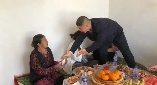 千里援疆铸忠诚 不忘初心情为民